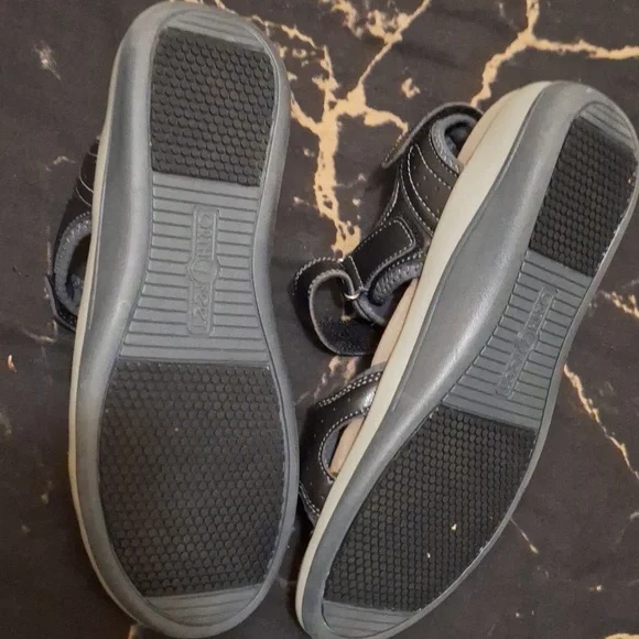 Orthofeet Comfort Black Sandals - Picture 3 of 5